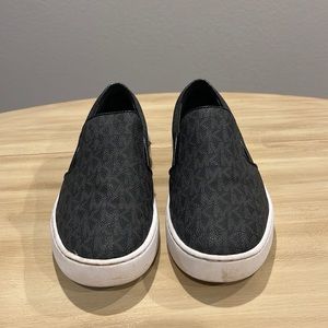 Slip on sneakers